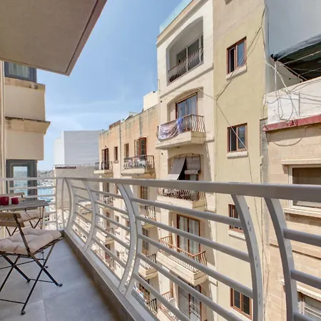 V86 - Agatha - Near The Sea *