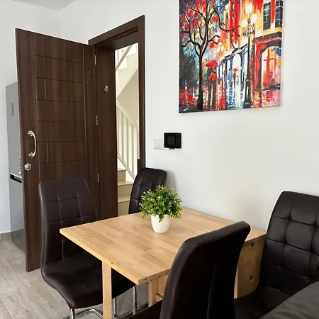 V86 - Agatha - Near The Sea Lejlighed