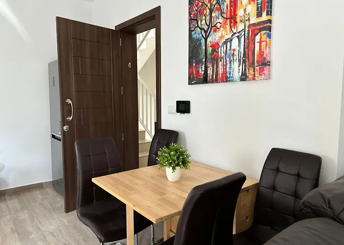 V86 - Agatha - Near The Sea Apartman