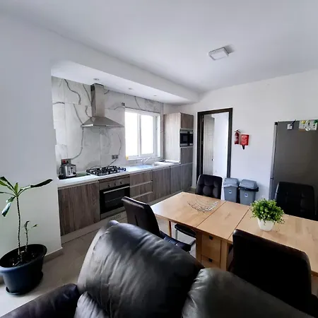 V86 - Agatha - Near The Sea * スリーマ