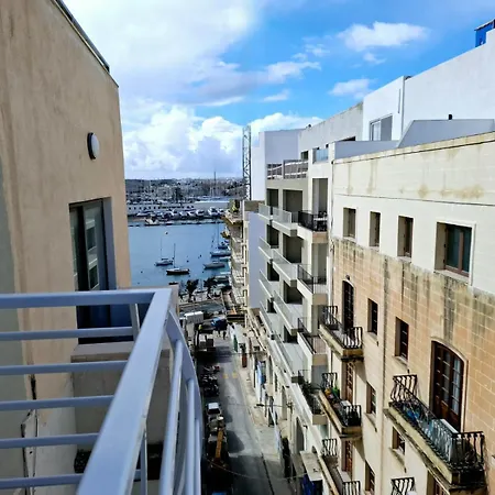 V86 - Agatha - Near The Sea